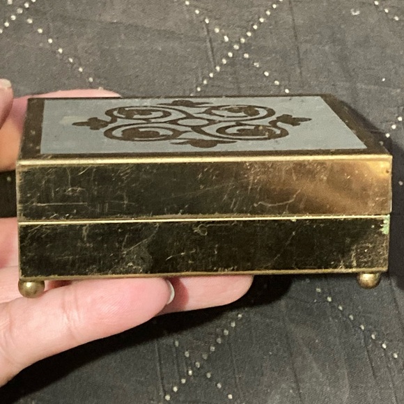 RARE Vintage Orbach’s (1923-1987) Metal Jewelry Box - Picture 6 of 10